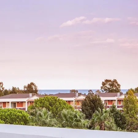 Akiris Trilo Lägenhet Nova Siri Marina